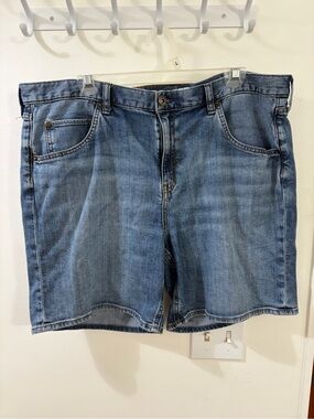 Eddie Bauer Boyfriend Shorts